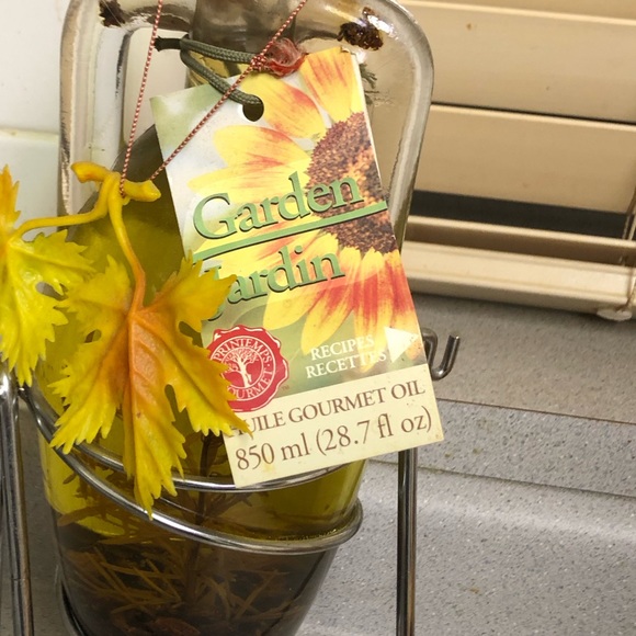 🛍2 for $35🛍️NWOT bottled infused oil with stand. - Picture 3 of 4